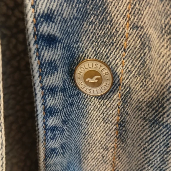 Hollister Faux Shearling Lined Denim Trucker Jacket Women's Medium - Picture 6 of 10